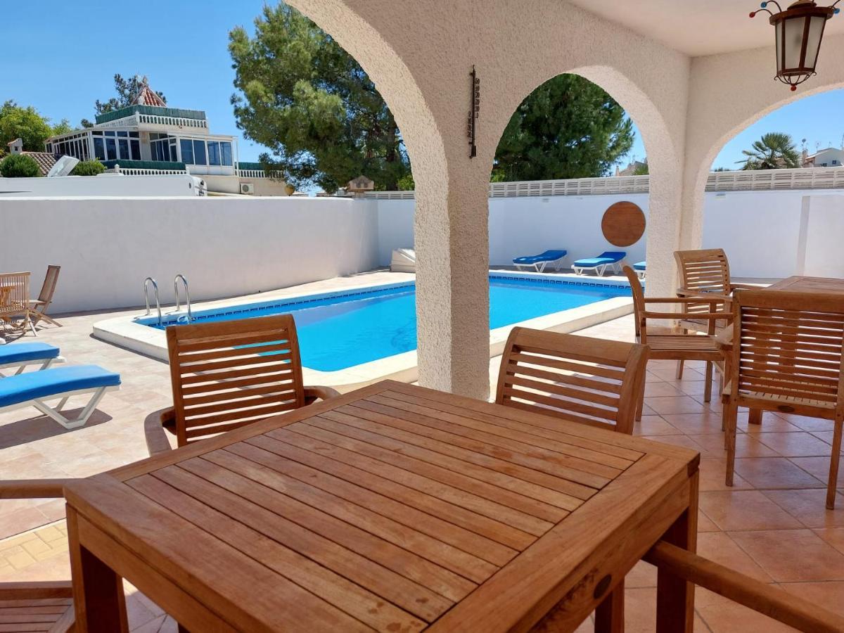 Zenia Hostel بلايا فلامنكا المظهر الخارجي الصورة
